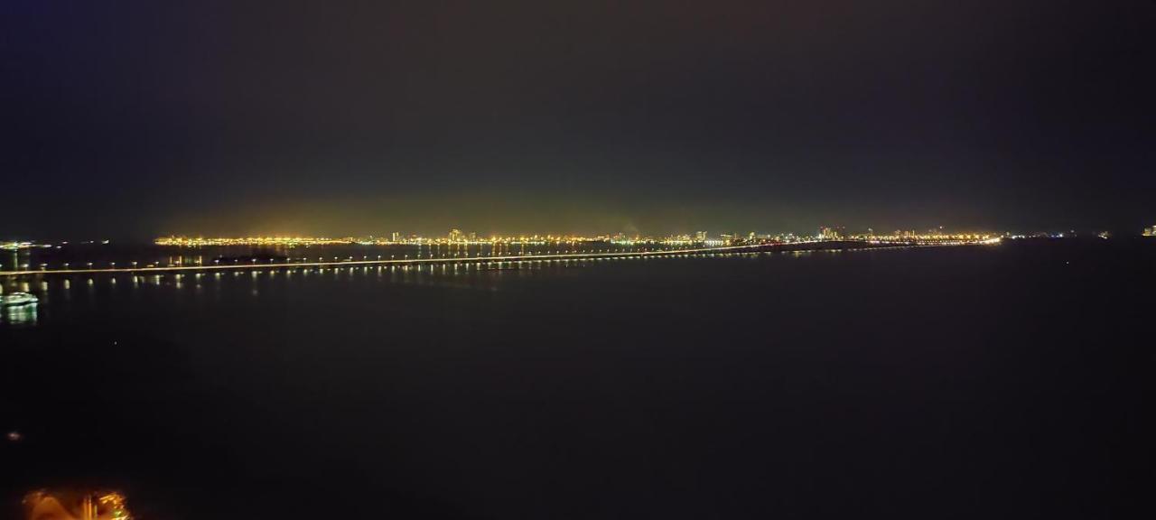Infinite Seaview With Penang Bridge Suite With Sunrise Up To 11 Person Bayan Lepas Kültér fotó