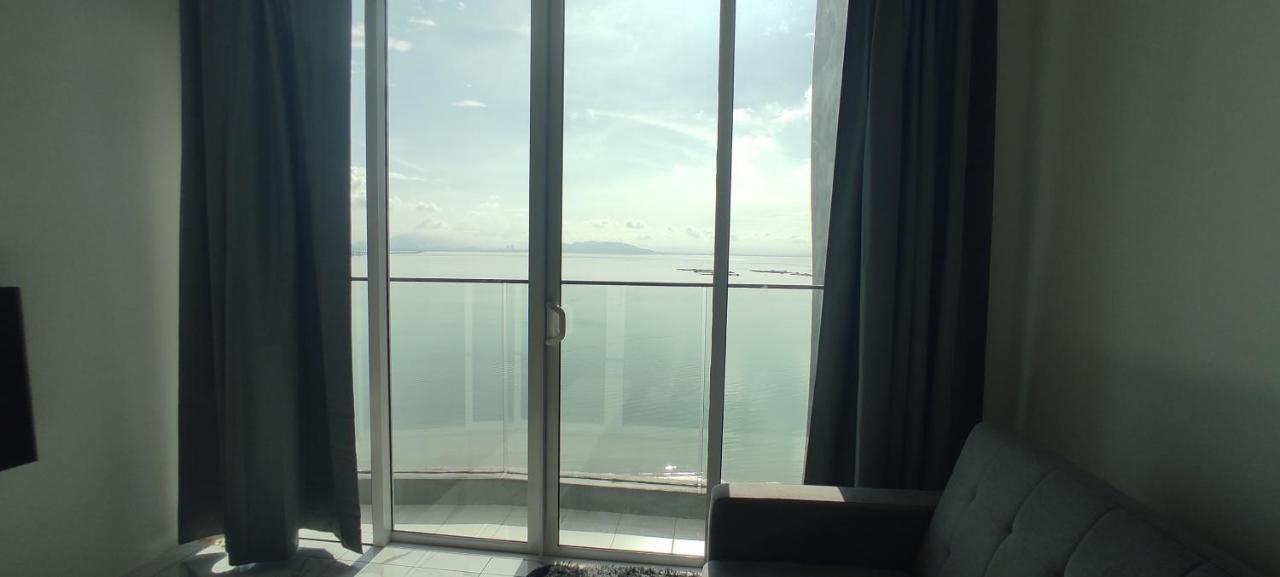 Infinite Seaview With Penang Bridge Suite With Sunrise Up To 11 Person Bayan Lepas Kültér fotó