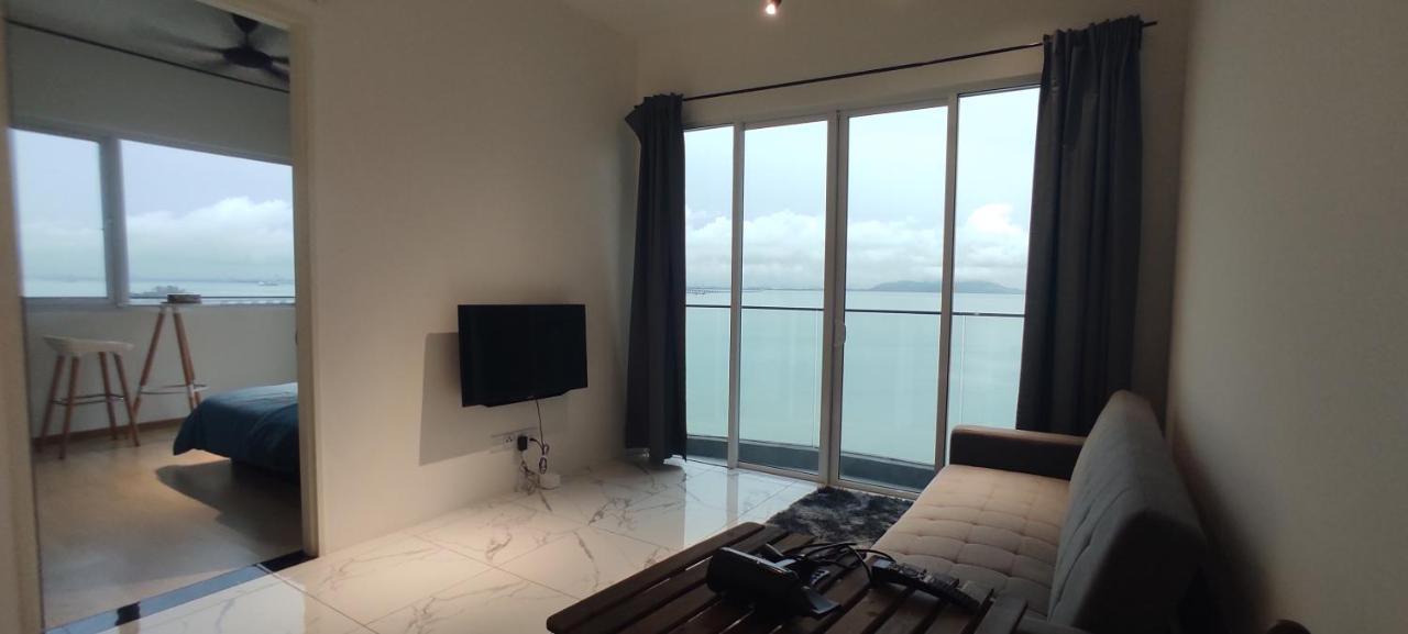 Infinite Seaview With Penang Bridge Suite With Sunrise Up To 11 Person Bayan Lepas Kültér fotó