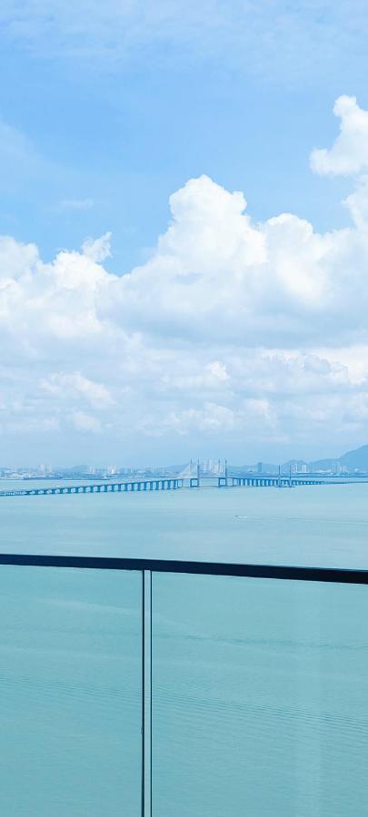 Infinite Seaview With Penang Bridge Suite With Sunrise Up To 11 Person Bayan Lepas Kültér fotó