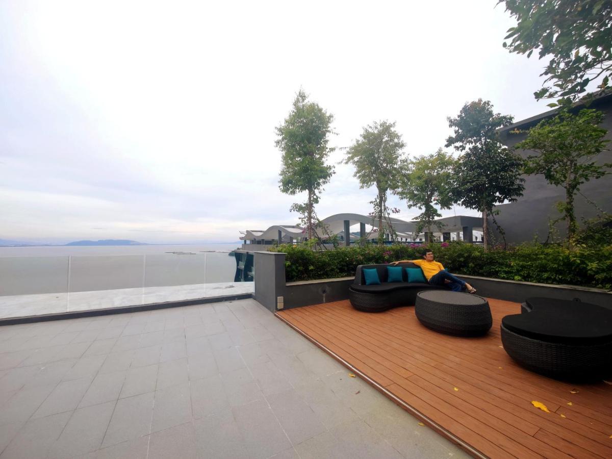 Infinite Seaview With Penang Bridge Suite With Sunrise Up To 11 Person Bayan Lepas Kültér fotó