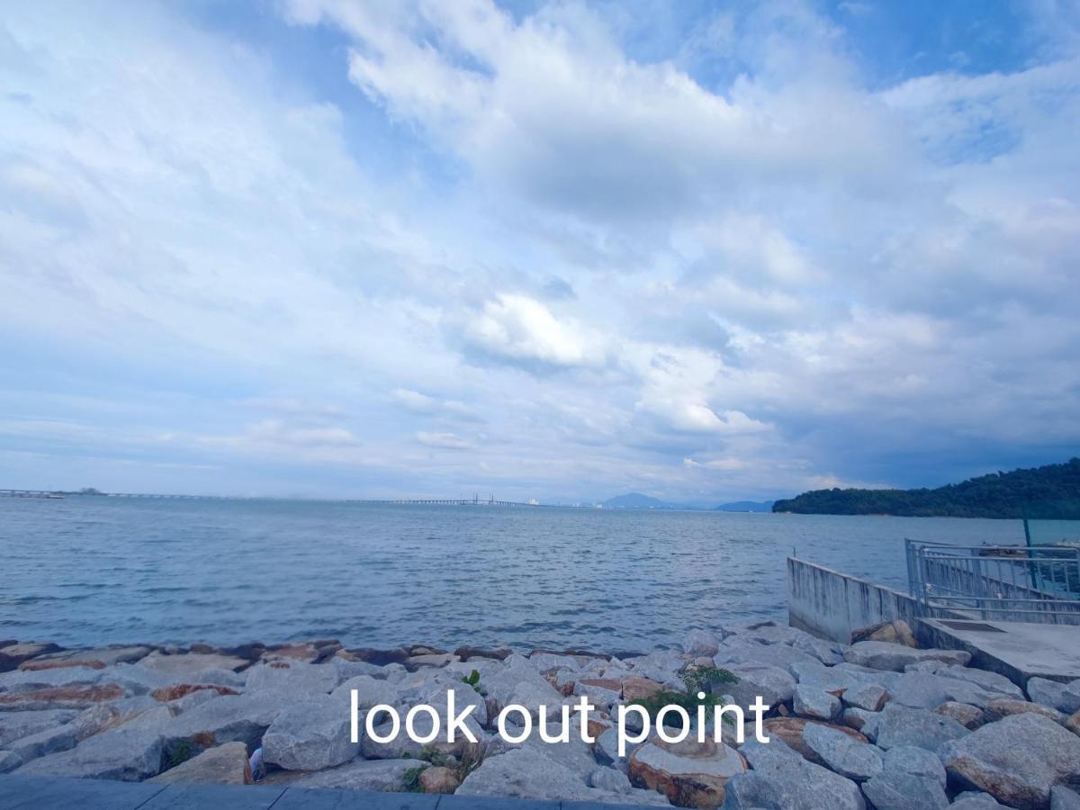 Infinite Seaview With Penang Bridge Suite With Sunrise Up To 11 Person Bayan Lepas Kültér fotó